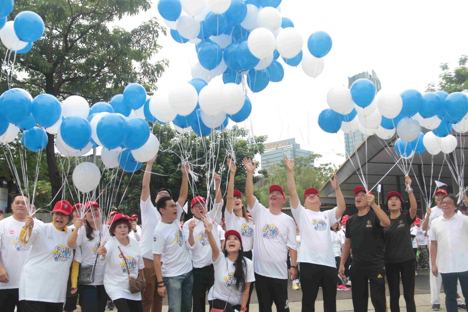 PSMTI Sukses Gelar Fun Walk, Jumlah Peserta Melebihi Target