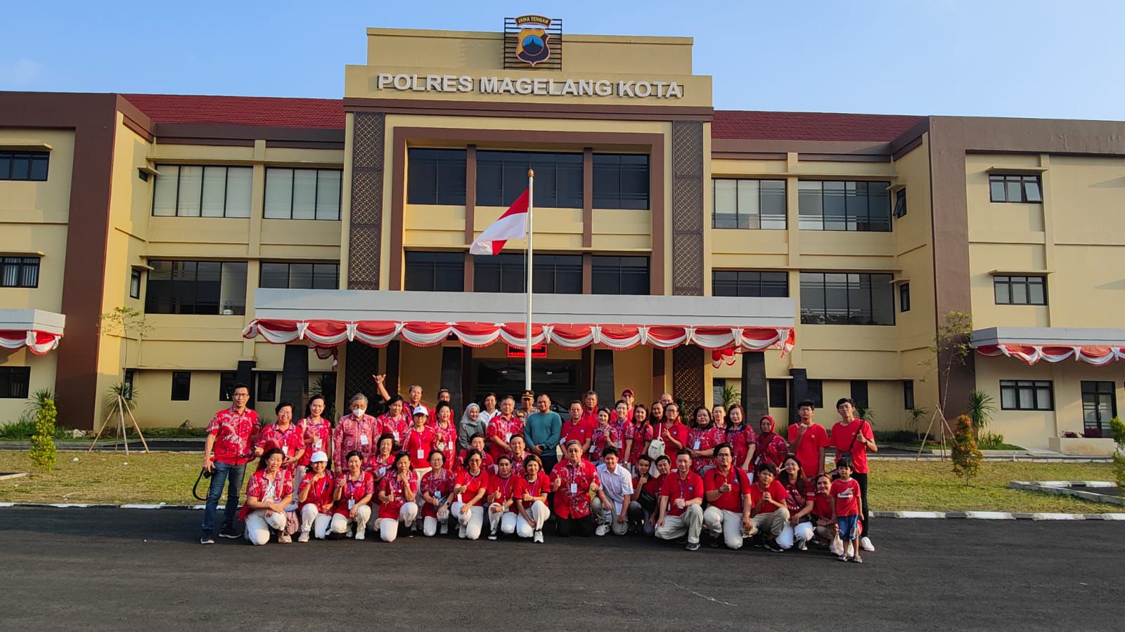 Sambut HUT ke-79 RI, PSMTI Jawa Tengah dan Kota Magelang Gelar Pengobatan Gratis