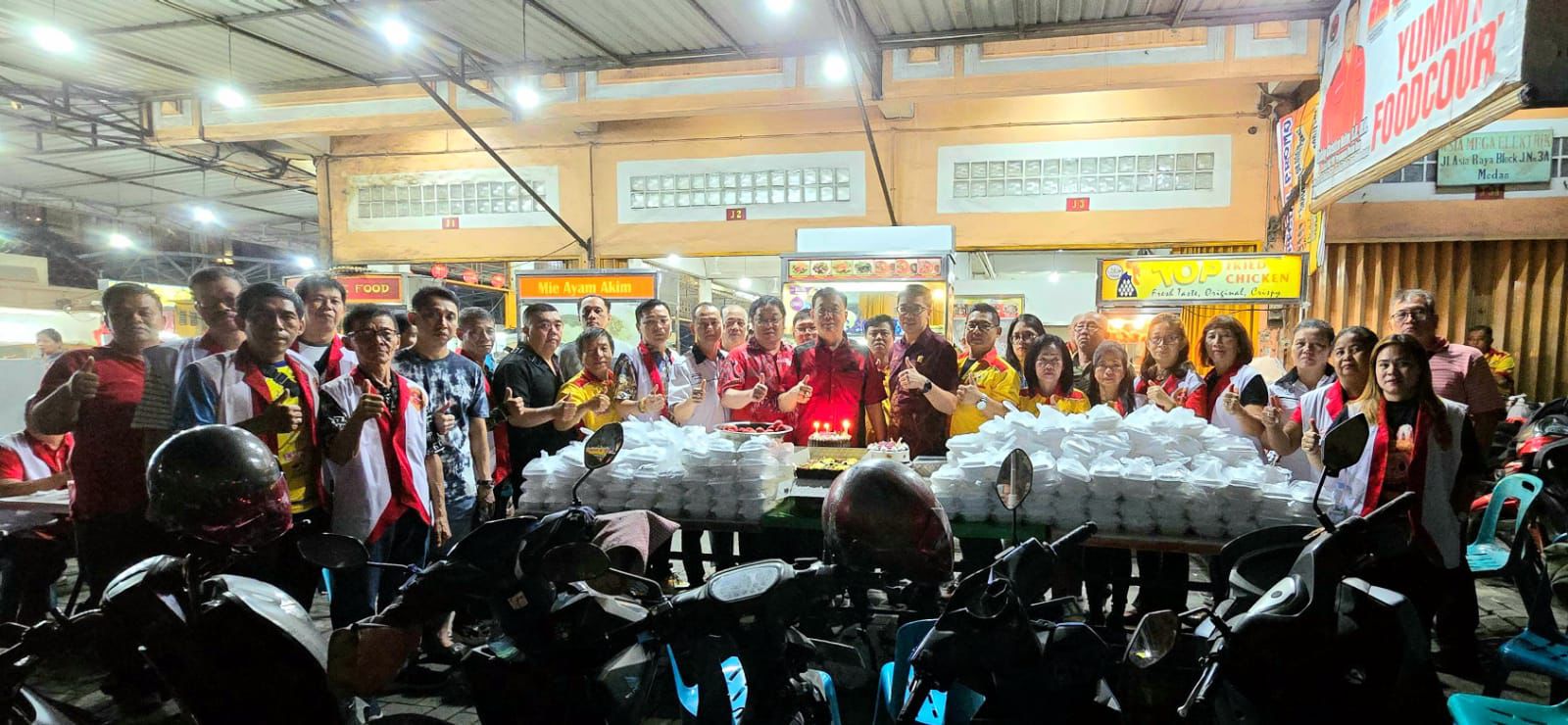 PSMTI Kota Medan dan Kec. Medan Area Menggelar Bakti Sosial Berbagi Makan Malam  